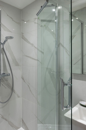 Bathroom 3, Picktheplace Kensington Lux Apartments III, London
