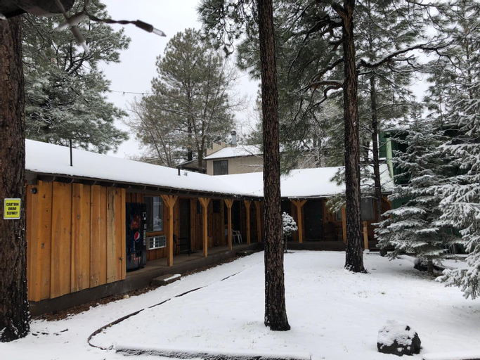 TimberLodge Inn, Navajo