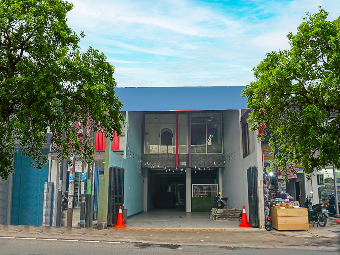 Exterior & Views 2, Hotel O Puspita Guesthouse, Bekasi