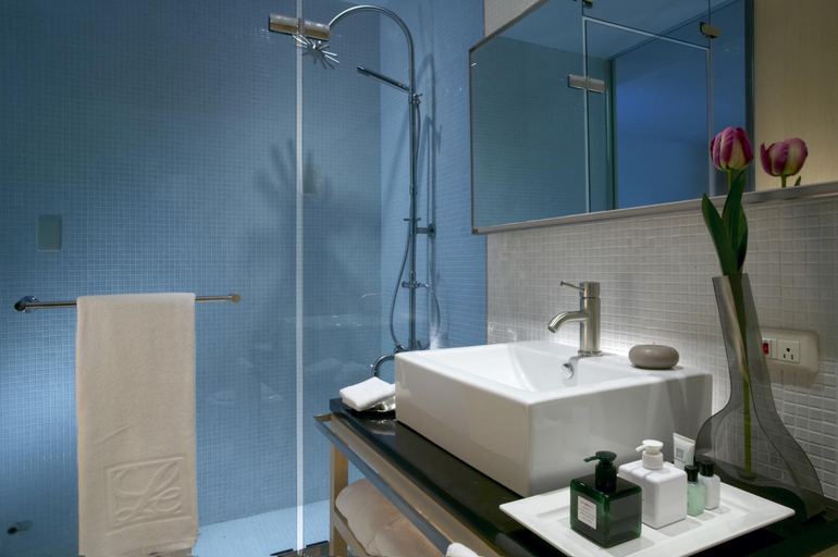 Bathroom 5