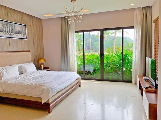 Bedroom 14
