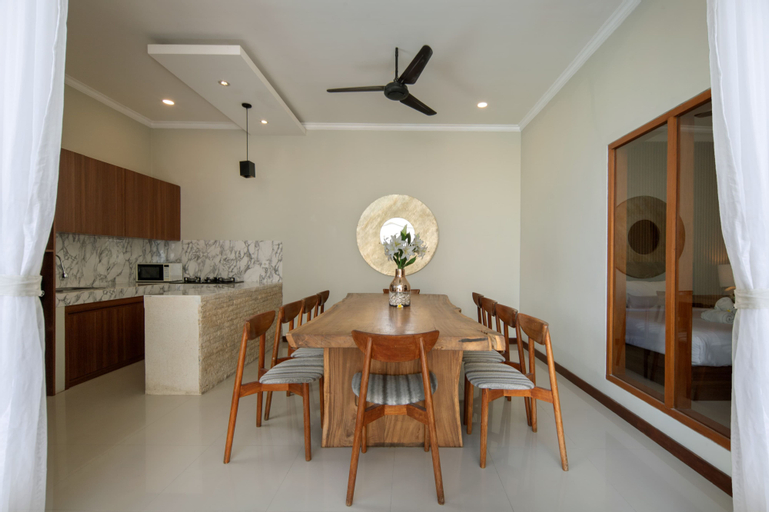 Dining Room 6