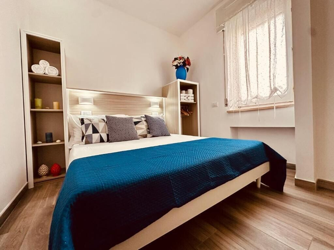 Bedroom 4, B&B THE SEA - Family Rooms, Vibo Valentia