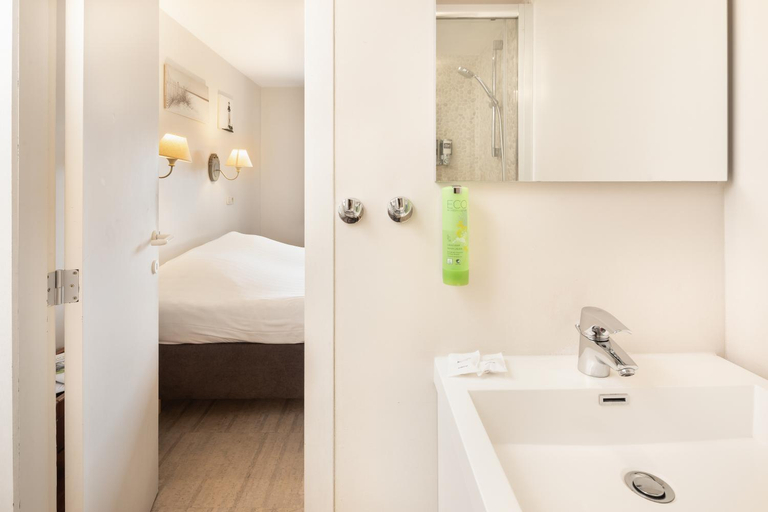 Bathroom 3, Parkhotel, West-Vlaanderen