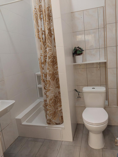 Bathroom 2, Pinto Guest Rooms, Warsaw