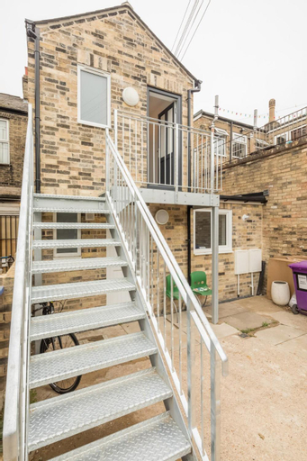 Cosy Two Bedroom Apartment in Excellent Location, Cambridgeshire