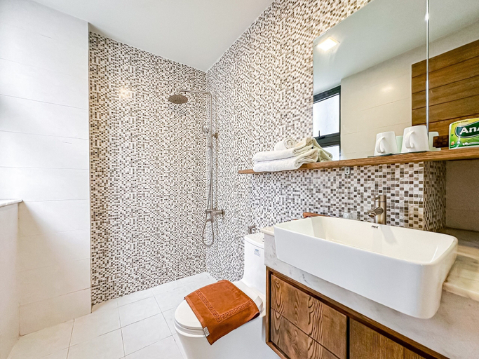 Bathroom 4, VietLife Hotel & Apartment, District 7