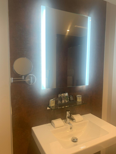 Bathroom 4, The Parklands Hotel, Perthshire and Kinross