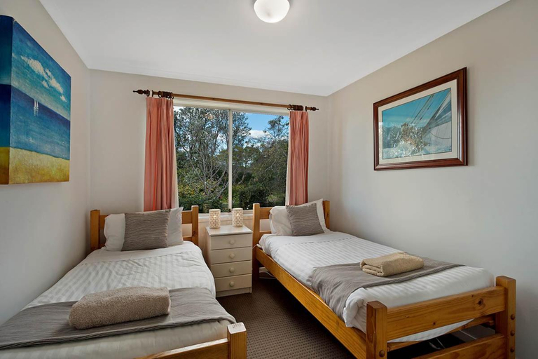 Bedroom 2, Eagle Heights Villas, Bega Valley
