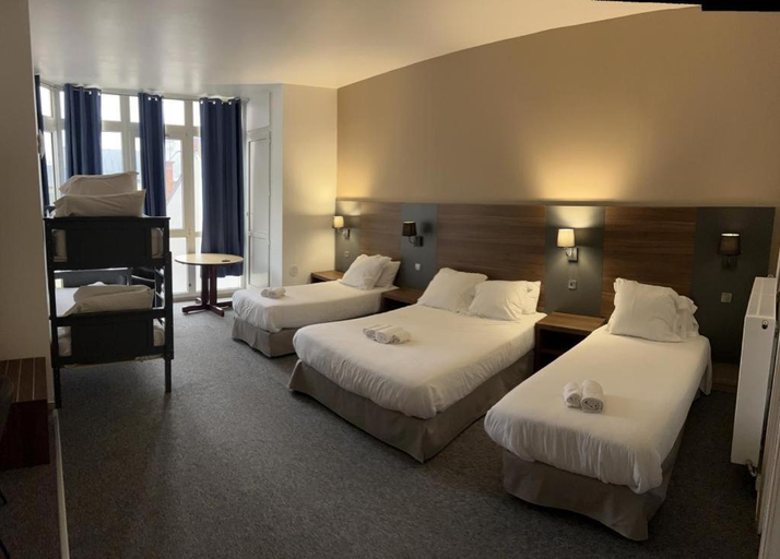 Bedroom 3, Hotel Moderne, Allier