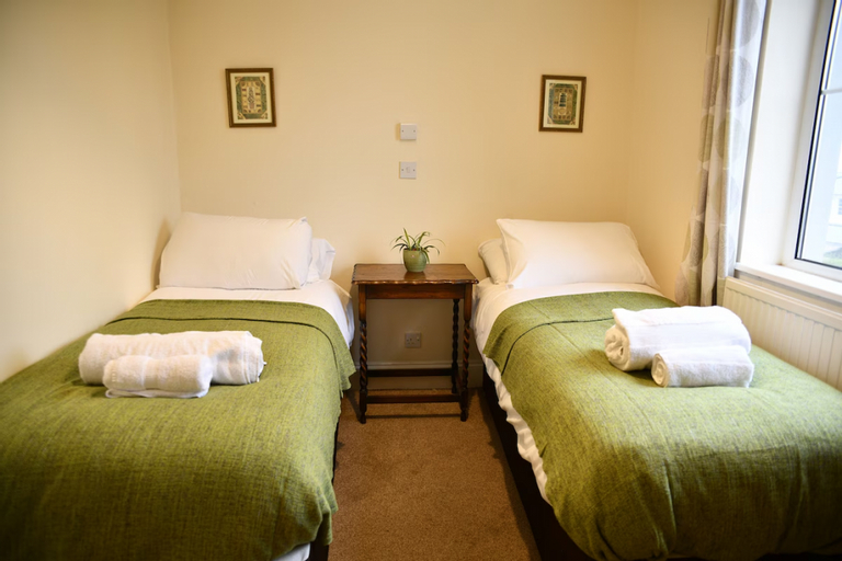 Bedroom 3, Hilltop Haven, Torbay