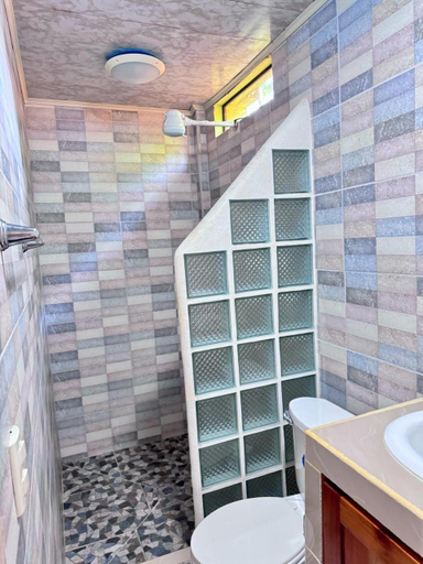 Bathroom 3, Hotel El Chaman, Osa