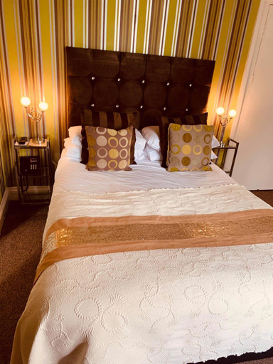 Bedroom 3, The Hotel Commodore, Powys