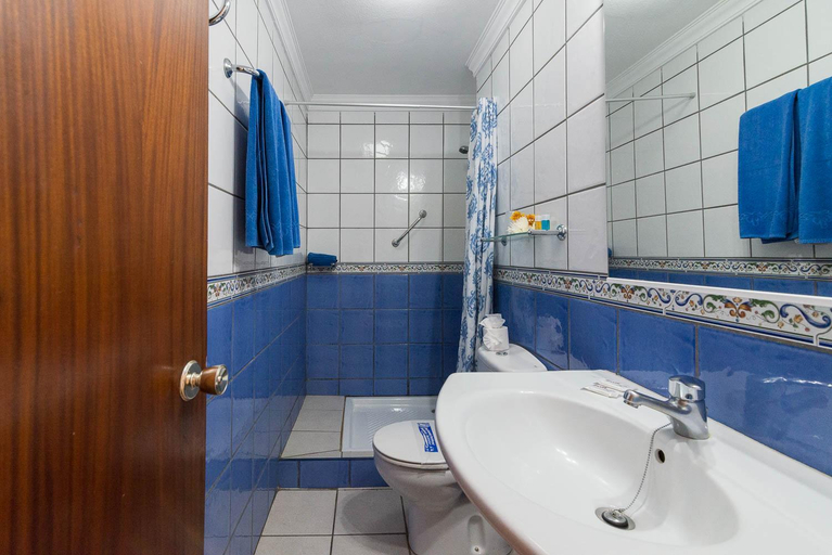 Bathroom 4, Apartamentos Amazonas, Las Palmas