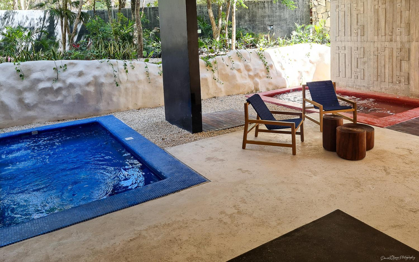Sport & Beauty 2, IIK Tulum by Groovy Stays- A Hip Condo-Hotel with WIFI, Rooftop, Pool, Sleeps 6, Cozumel