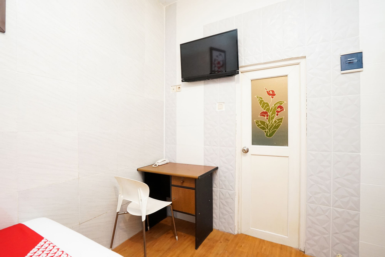 Bedroom 2, Hotel O Mojokerto Guesthouse, Mojokerto