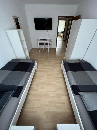 Others 4, Zentral gelegene Apartments am Schillerplatz MG30 und MG31, Mönchengladbach