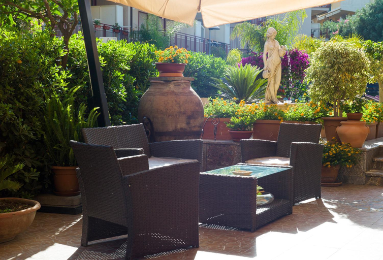 Food & Drinks 5, B&B MareAgro, Messina