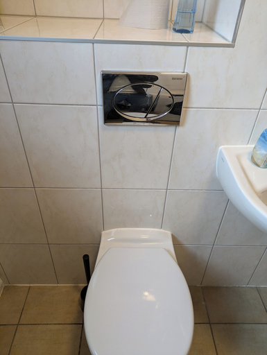 Bathroom 2, NestOaseWHV Zimmer zw.City und Südstrand, Wilhelmshaven