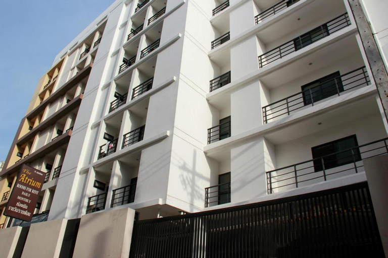 Exterior 6