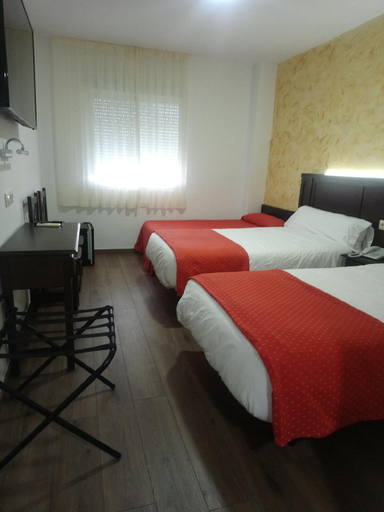 Bedroom 4, Hotel Sostenible La Laguna, Cáceres