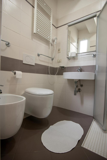 Bathroom 4, Hotel Vela D'Oro, Rimini