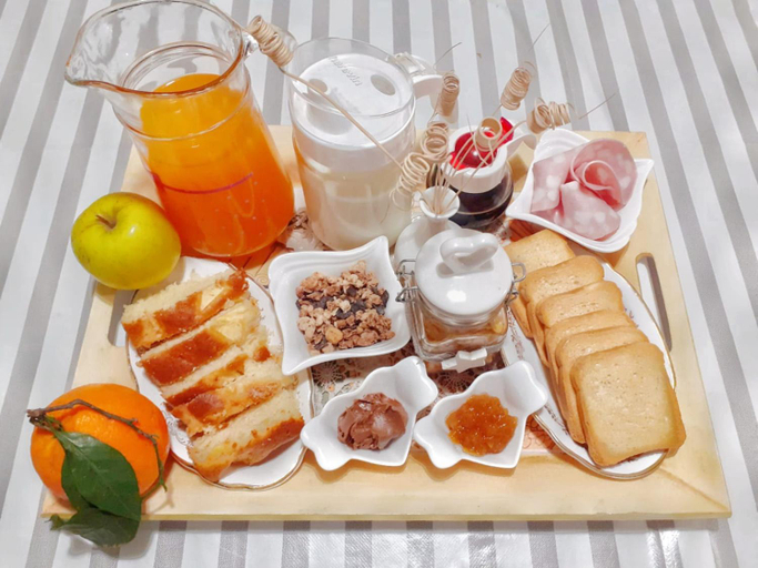 Others 4, Dove nasce il Sole B&B, Catania