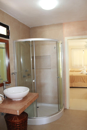 Bathroom 3, Hotel Playa la Media Luna, Isla Mujeres