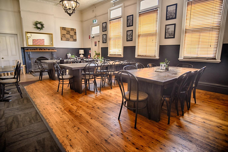 Others 2, Junee Hotel, Junee