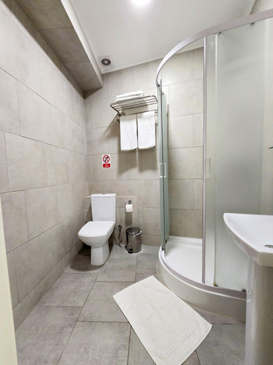 Bathroom 3, Wellotel Chornomorsk, Ovidiopol's'kyi