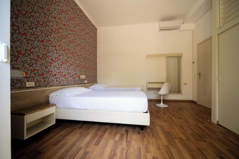 Bedroom 3, Hotel Rosabianca, Rimini