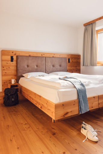 Bedroom 3, Hotel Restaurant Langgenhof, Bolzano