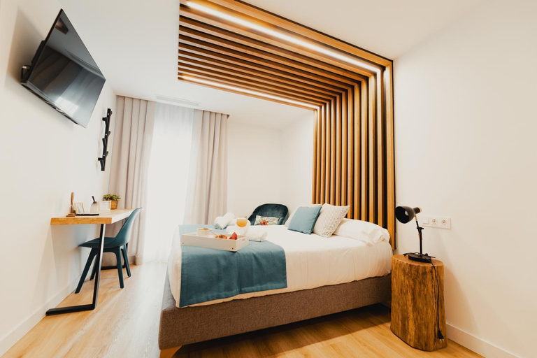 Others 3, HOTEL LOTUS, Pontevedra