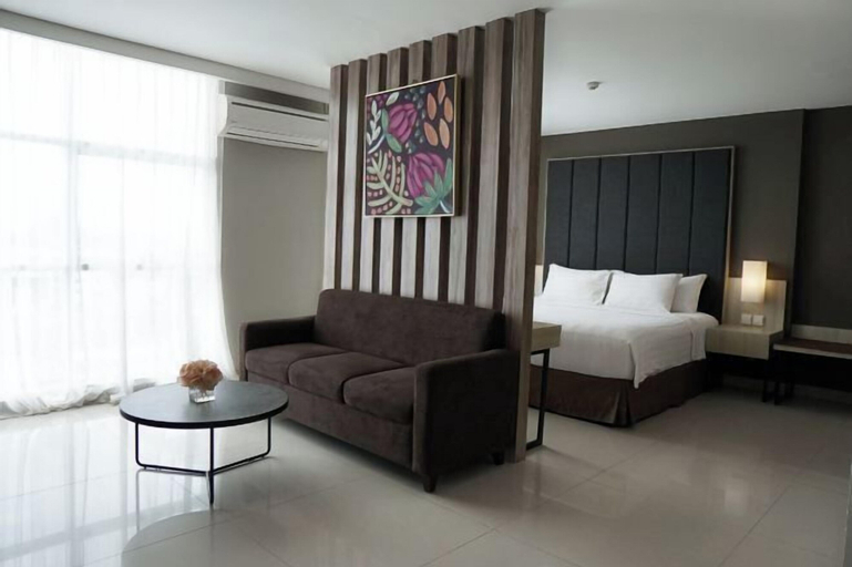 Bedroom 13