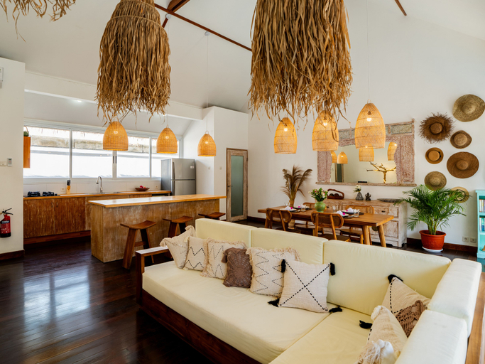 Food & Drinks 2, Villa Bardo, Badung