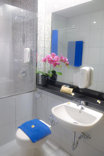 Bathroom 6