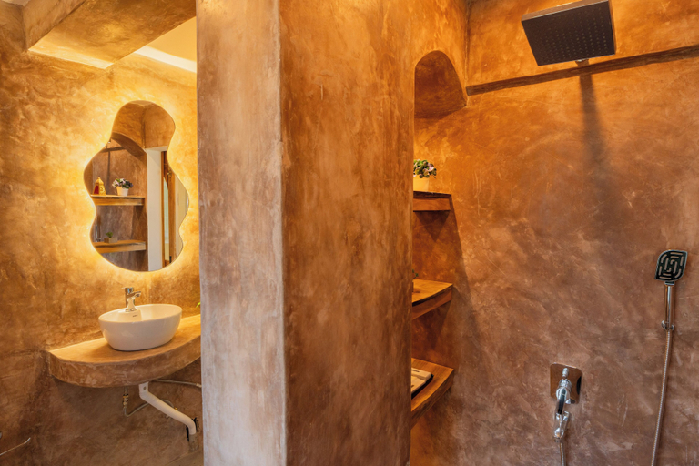 Bathroom 4, La Vaiencia Luxury Apartments, North Goa