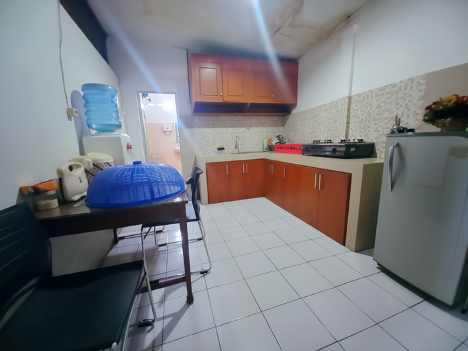 Dining Room 4, Wisma Asri by Simply Homy, Sleman