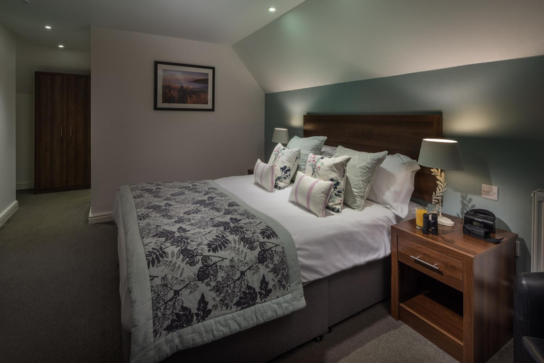 Bedroom 3, Sandy Cove Hotel, Devon