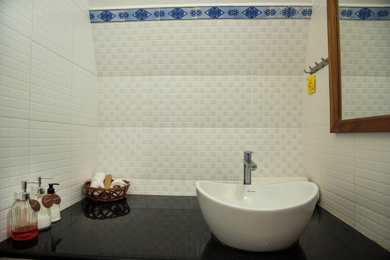 Bathroom, SoulZone, Viluppuram