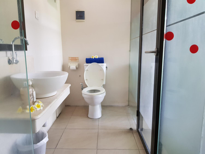 Bathroom 4