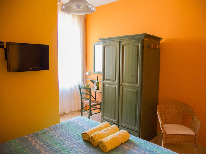 Others 5, B&B Matida, Napoli