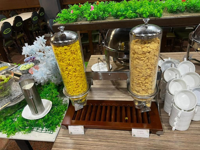 Food & Drinks 25