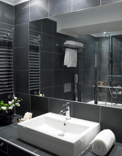 Bathroom 4, Anatolia, East Macedonia and Thrace