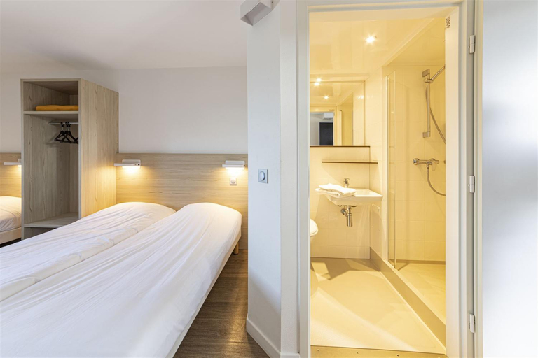 Bedroom 2, Hotel du Parc - Chantepie, Ille-et-Vilaine