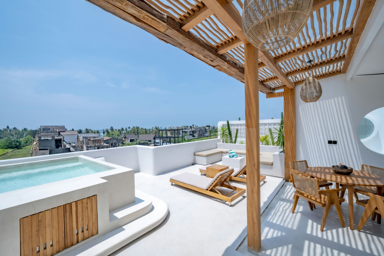 Others 2, Villa Alesia Seseh, Badung