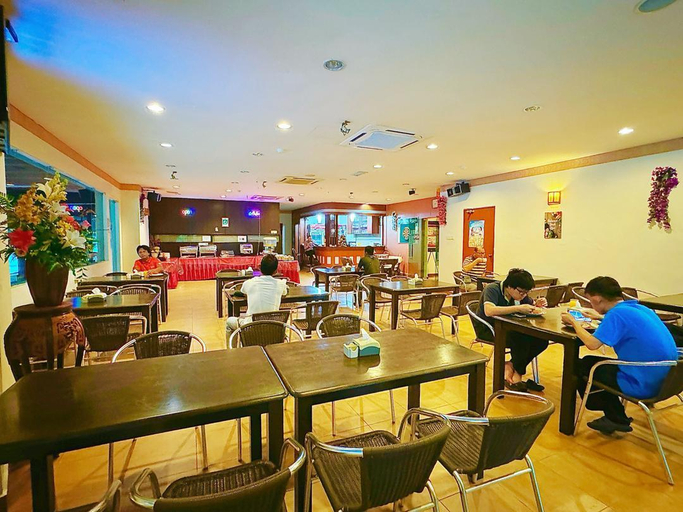 Food & Drinks 5, Grand Far East Hotel Sdn Bhd, Johor Bahru