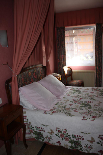 Bedroom 15