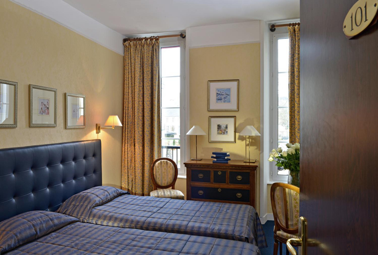 Bedroom 6