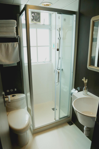 Bathroom 8